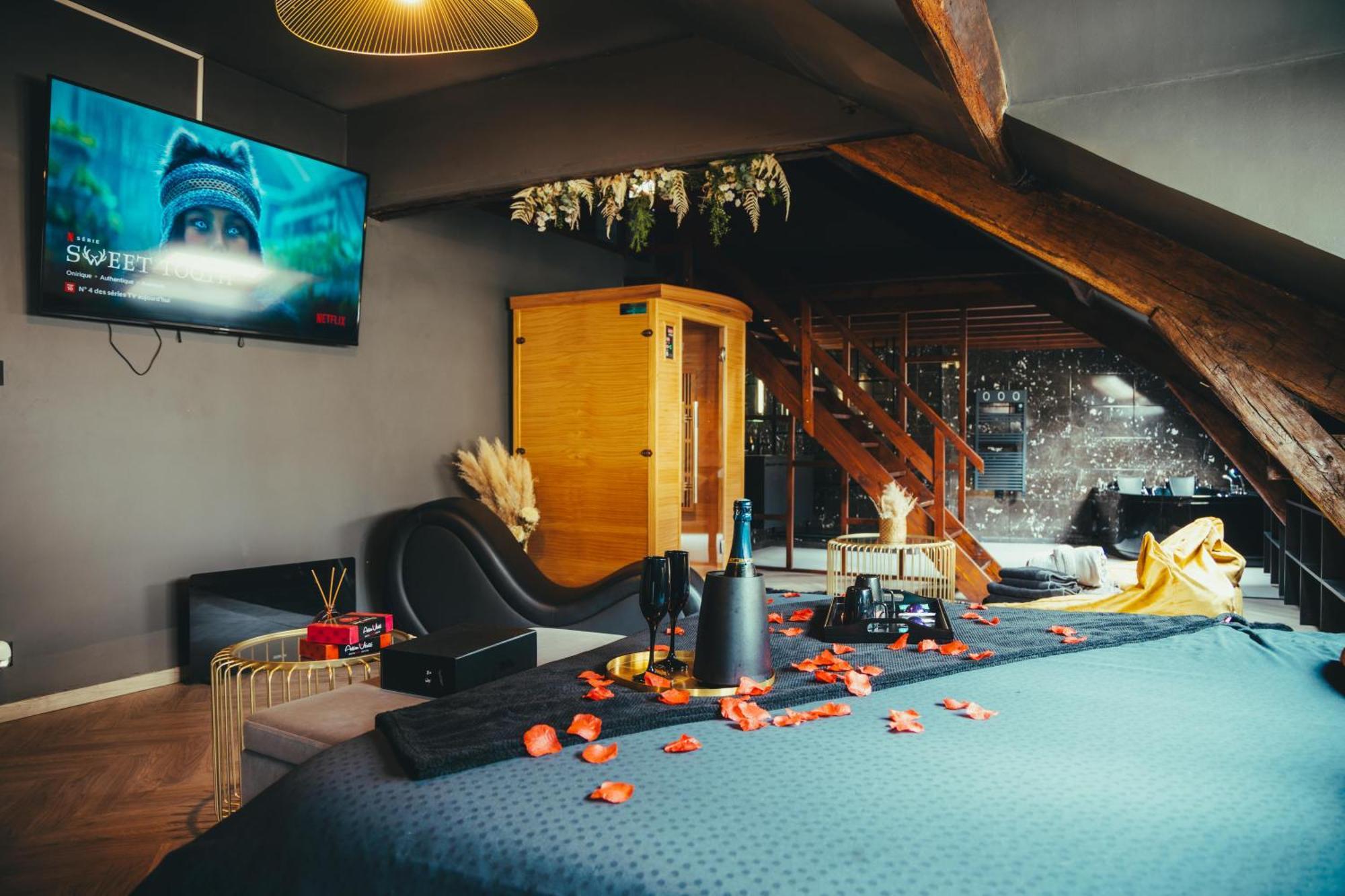 La Marble Room - Suite Balneo & Sauna Angers Extérieur photo